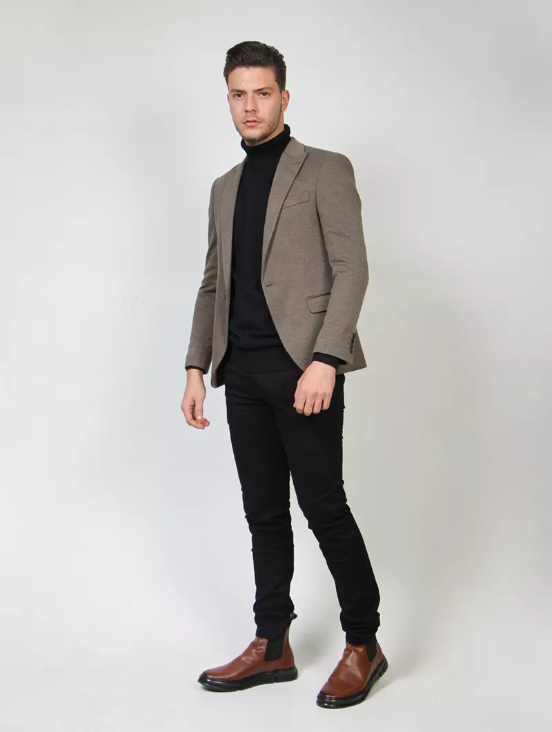 VESTE